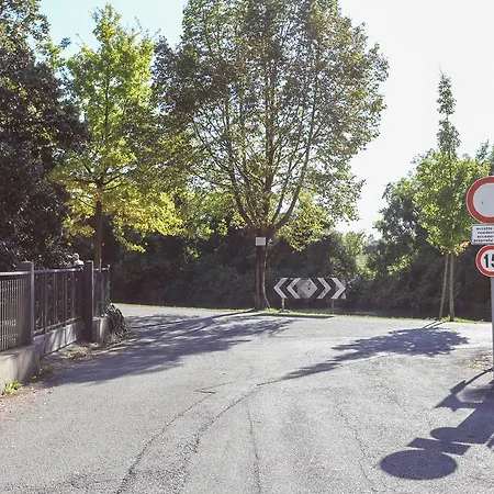 La Casa Rossa Apartment *